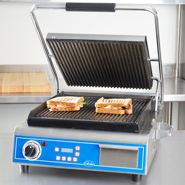 Globe GPG14D Deluxe Sandwich Grill with Grooved Plates - 14" x 14" Cooking Surface